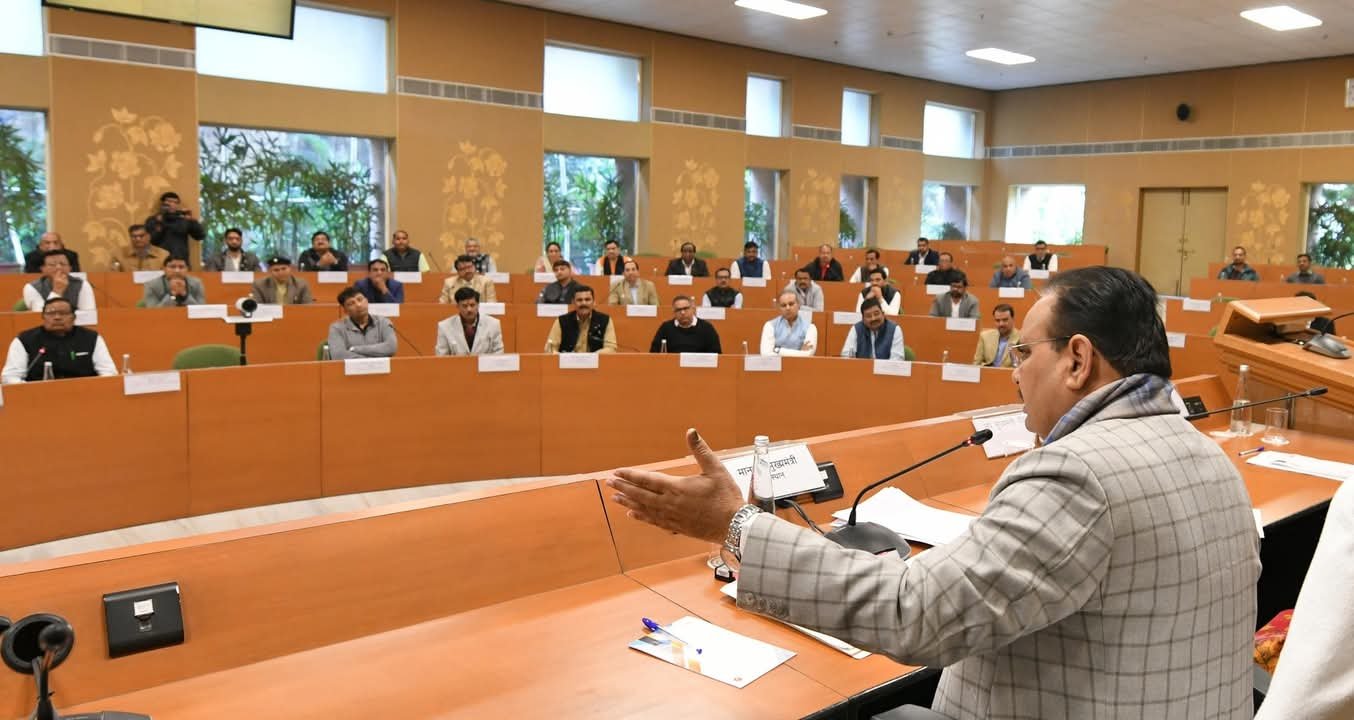 शिक्षकों को पदोन्नति पाने का अधिकार, 5 साल से नहीं हुई डीपीसी, पद्दोन्नति लंबित..