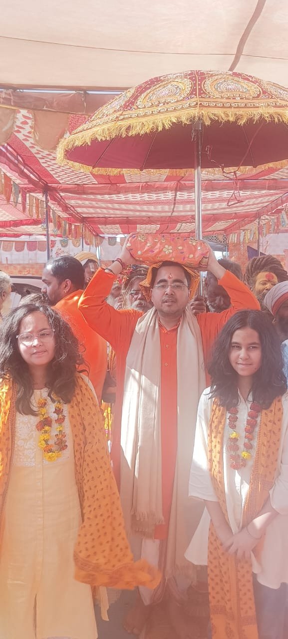 श्रीमद्भागवत कथा विश्राम में सजी गोविंद की सात झांकिया, सेवाधिकारी मानस गोस्वामी ने निकाली पोथी यात्रा